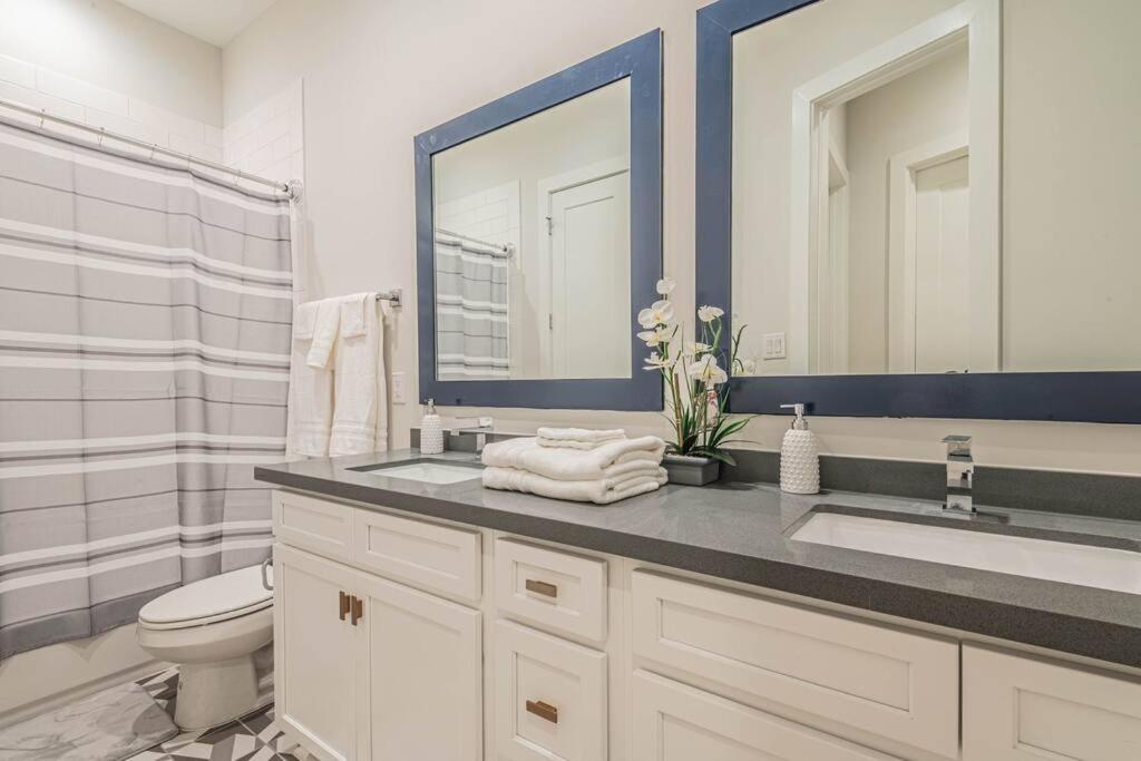 Charming 3-Bedroom Luxury Home Near Downtown, Nrg, Galleria & Medical Center Houston Kültér fotó