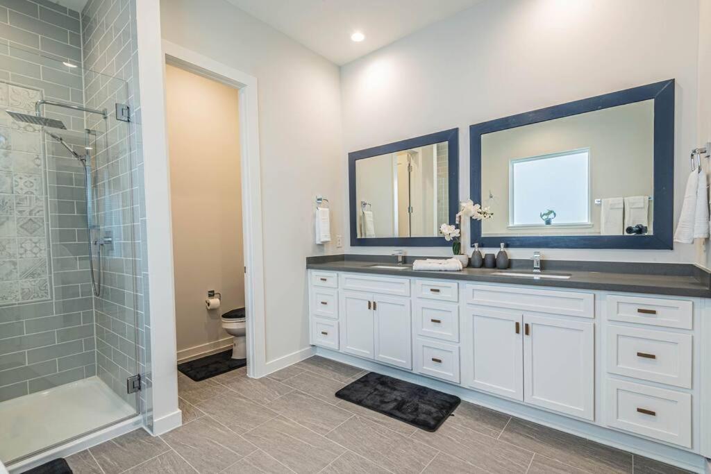 Charming 3-Bedroom Luxury Home Near Downtown, Nrg, Galleria & Medical Center Houston Kültér fotó