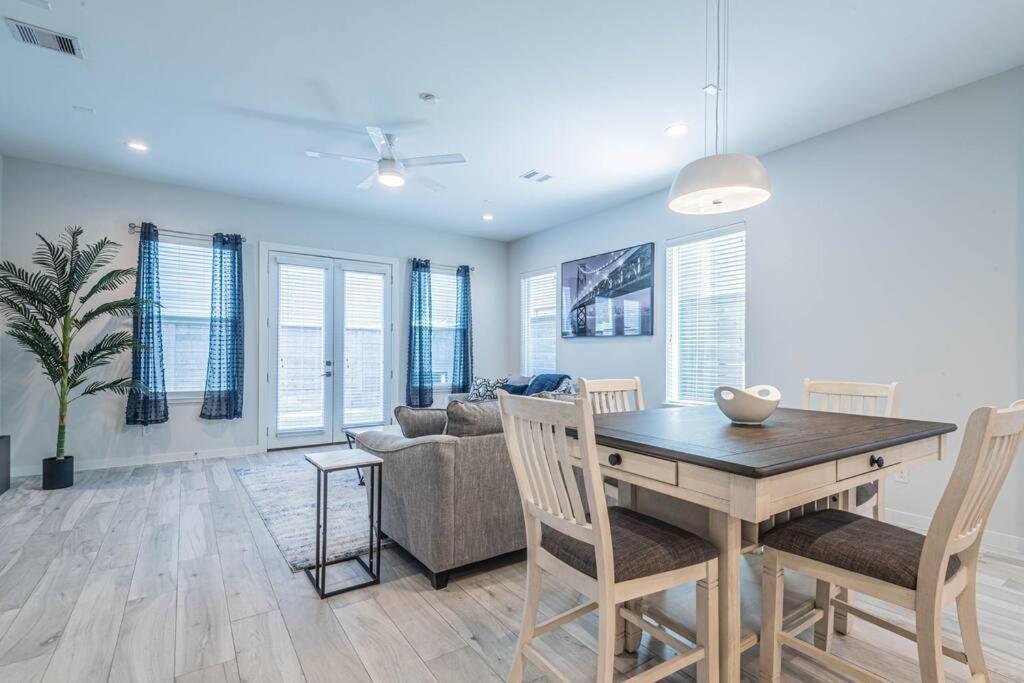 Charming 3-Bedroom Luxury Home Near Downtown, Nrg, Galleria & Medical Center Houston Kültér fotó